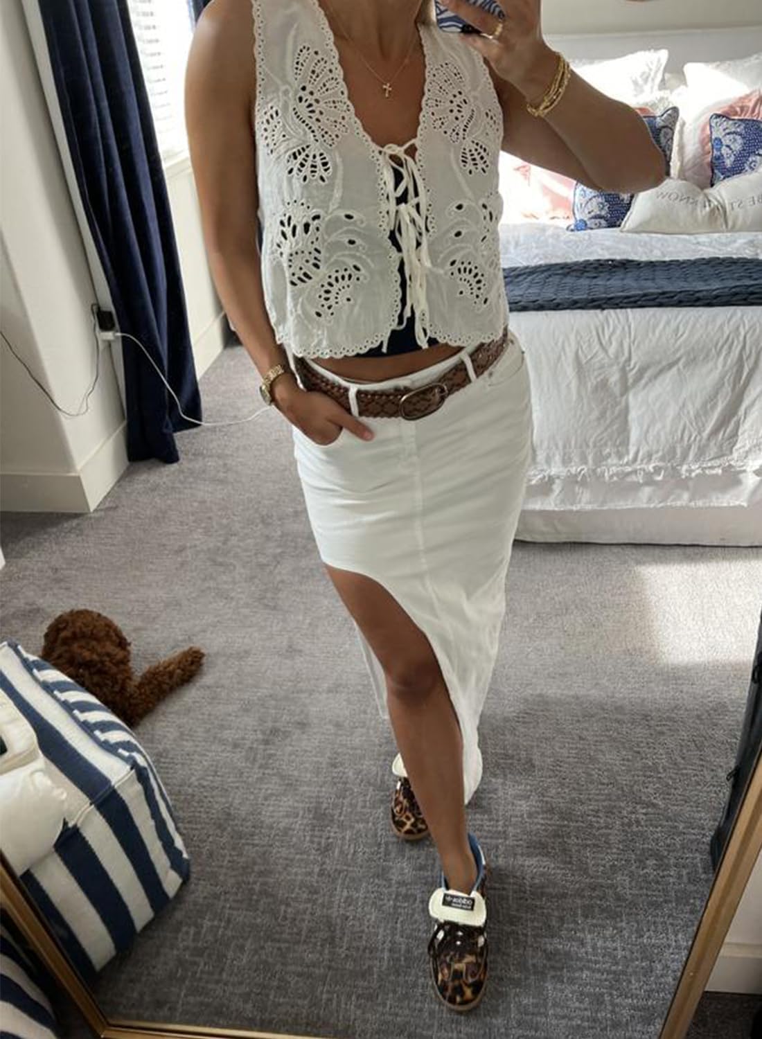 Women's Vest Top Trendy Embroidered Eyelet Tie Front Tops Fashion Crochet Lace Hollow Out Vests