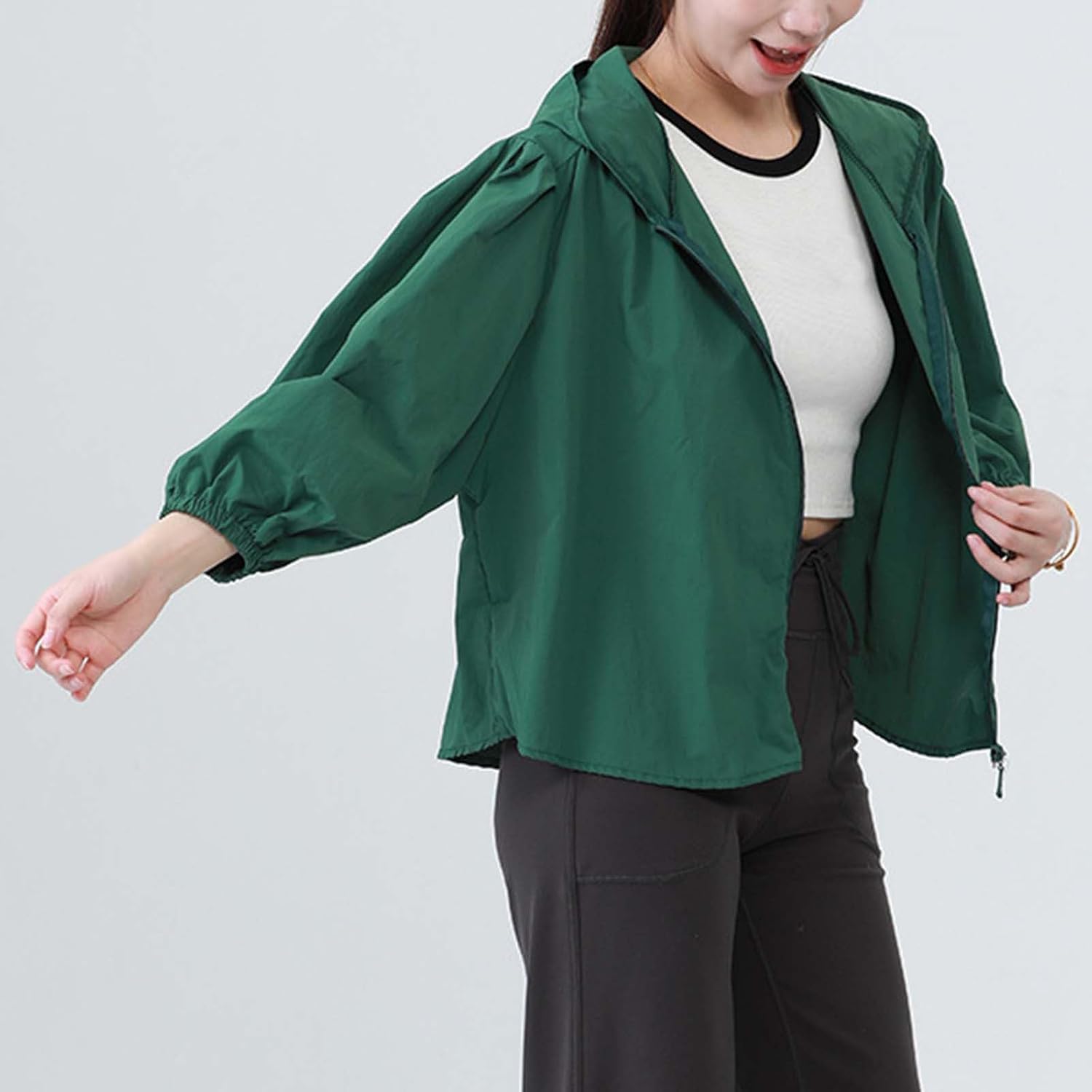 Women's Jacket with Hood for Golf Hiking Travel Windbreaker