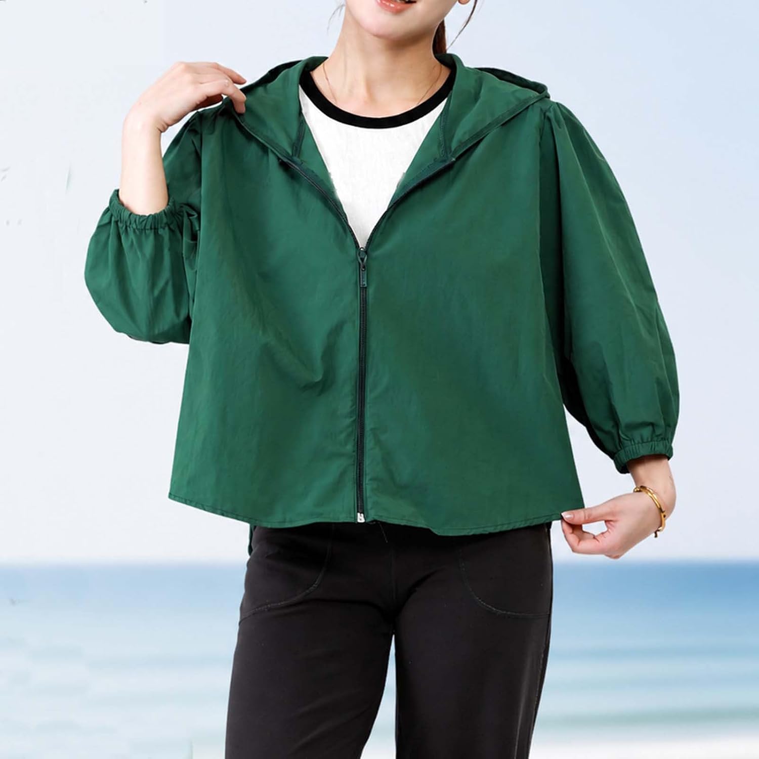 Women's Jacket with Hood for Golf Hiking Travel Windbreaker